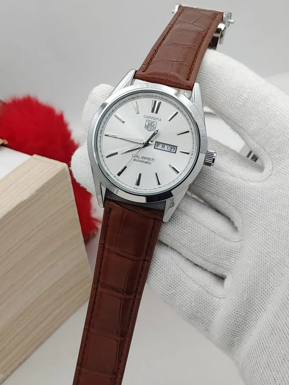 TAGheuer Carrera Calibre 5 - Brown & White